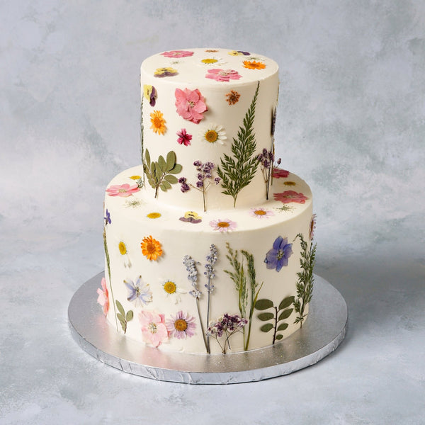 Hochzeitstorte mit Getrockneten Blumen | vegan möglich
