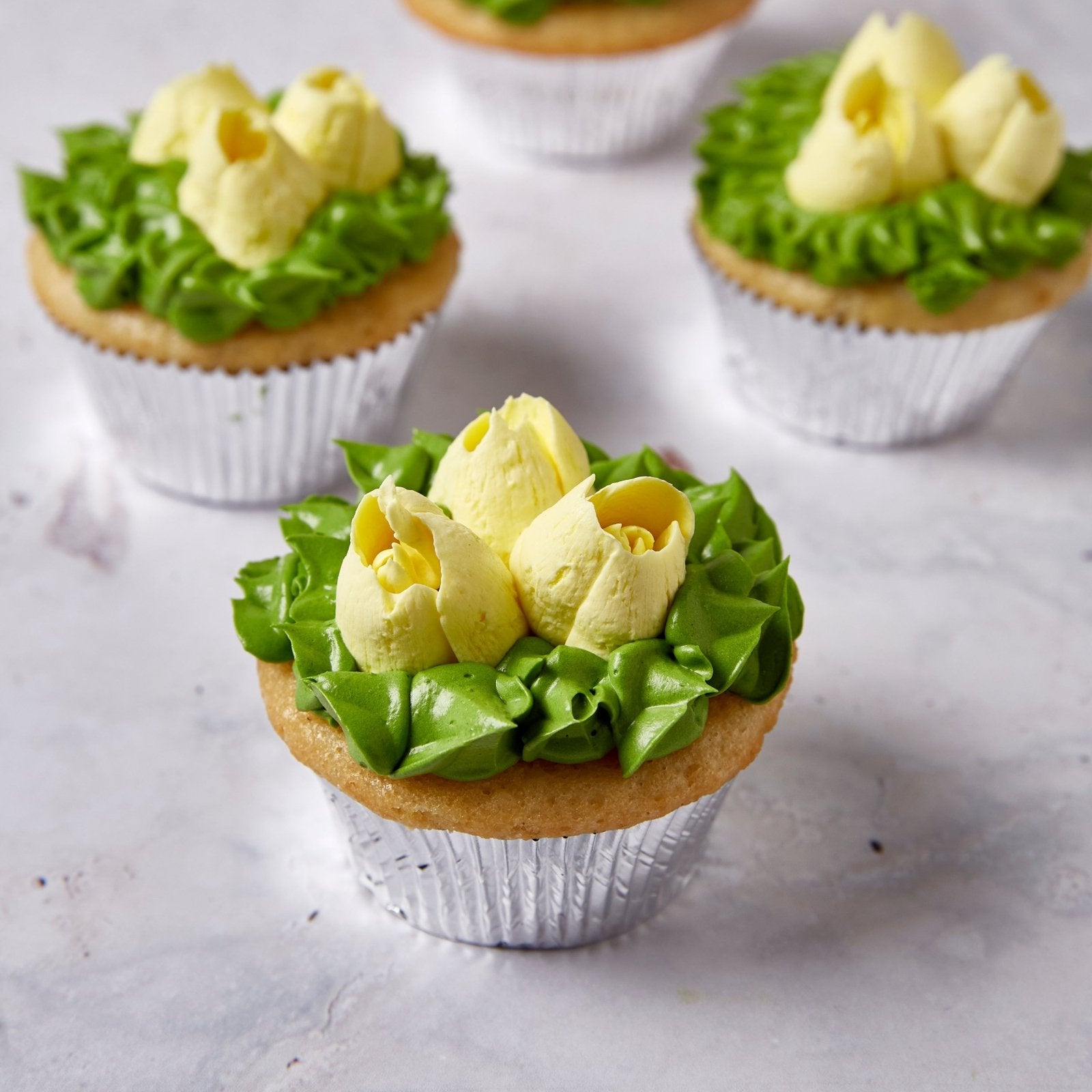 Lemon Sunshine Cupcake | vegan - Barcomi's & Cynthia Barcomi's Onlineshop