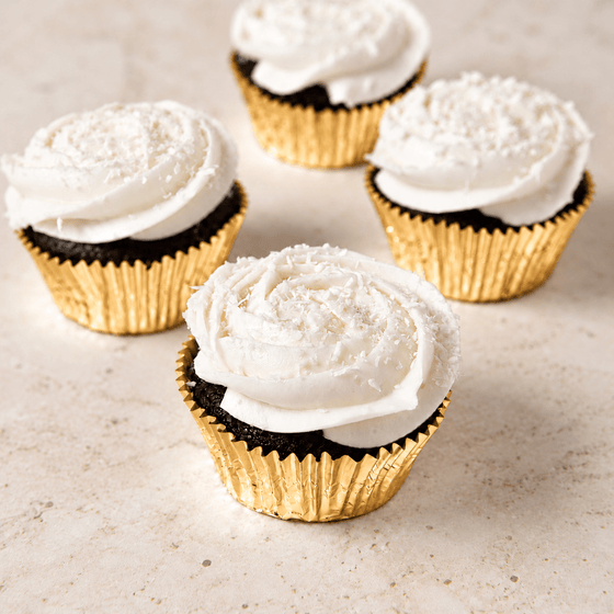 Schokoladen Cupcake mit Kokos-Frosting | vegan - Barcomi's & Cynthia Barcomi's Onlineshop