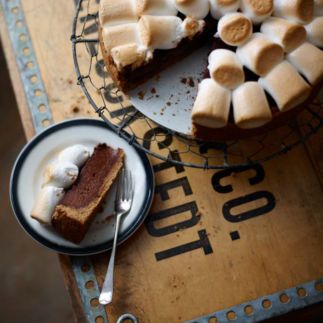 Set Buch "Cheesecake, Pies & Tartes" & Rechteckige Tarteform 36 x 12 cm | 2-Teilig