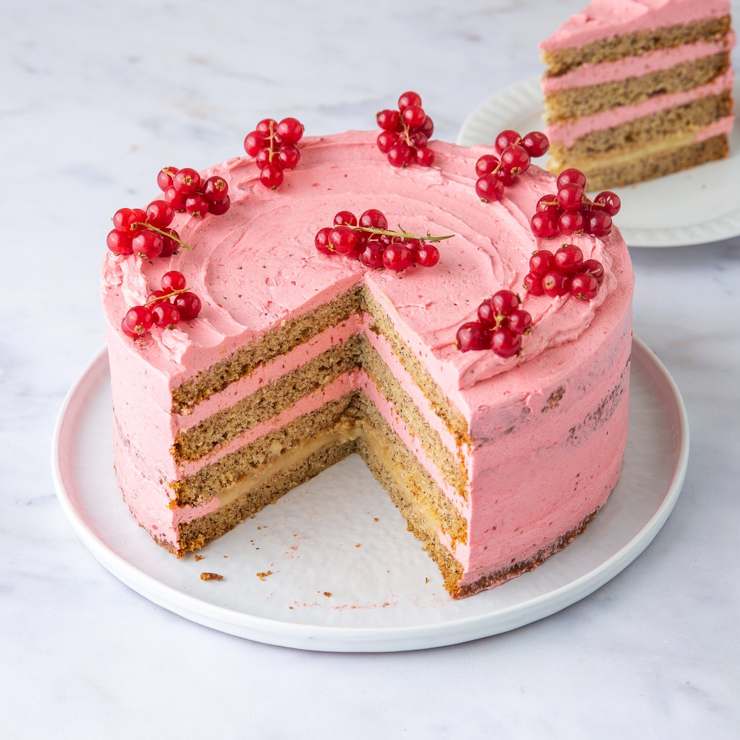 Banana Strawberry Cake with Lemon Curd | Vegan & Glutenfrei - Cynthia Barcomi's Onlineshop