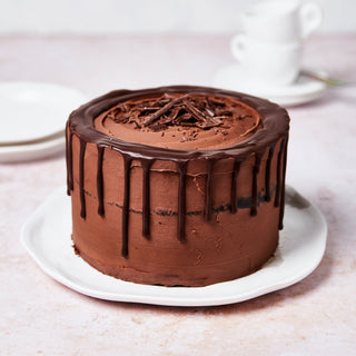 Chocolate Drip Cake | vegan - Cynthia Barcomi's Onlineshop