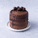 Dark Chocolate Skull Drip Cake | vegan - Cynthia Barcomi's Onlineshop
