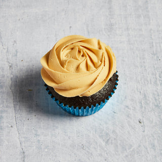 Chocolate Cupcake with Peanut Butter Frosting | vegan