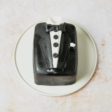 Tuxedo Cake | vegan possible